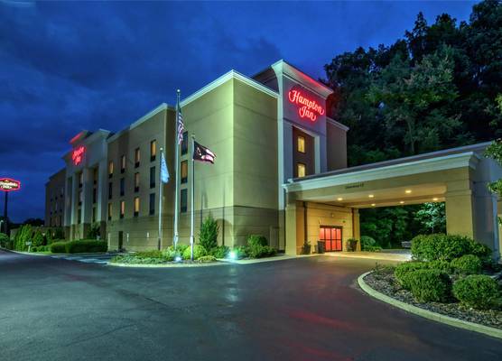 Hampton Inn Cambridge 1