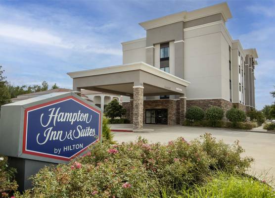 Hampton Inn and Suites Monroe 1