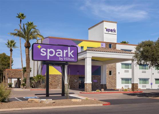 Spark by Hilton Tucson Reid Park 1