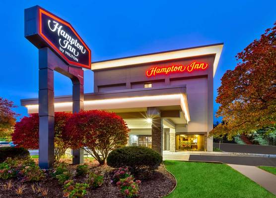 Hampton Inn Traverse City 1