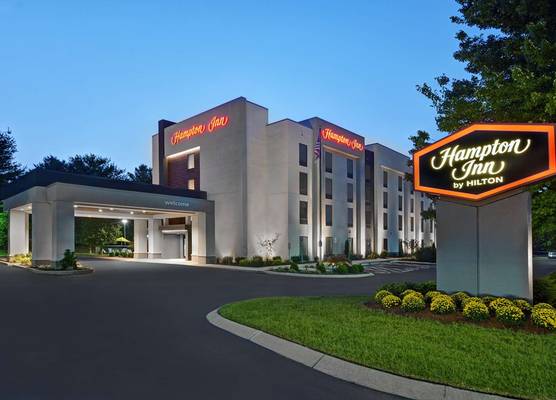 Hampton Inn Gallatin 1