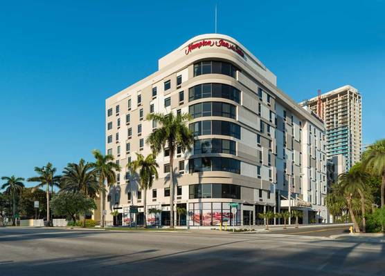 Hampton Inn & Suites Miami Wynwood Design District, FL 1