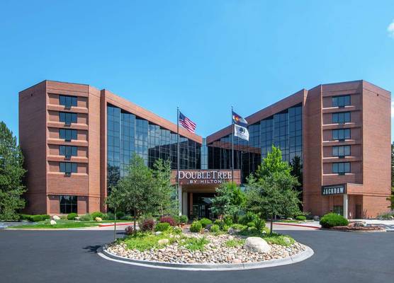 DoubleTree by Hilton Denver - Aurora 1