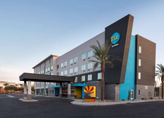 Tru By Hilton Phoenix Glendale Westgate 1
