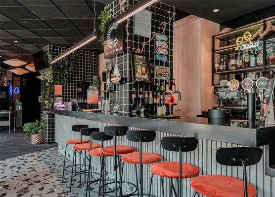 ibis Martigues Centre 1