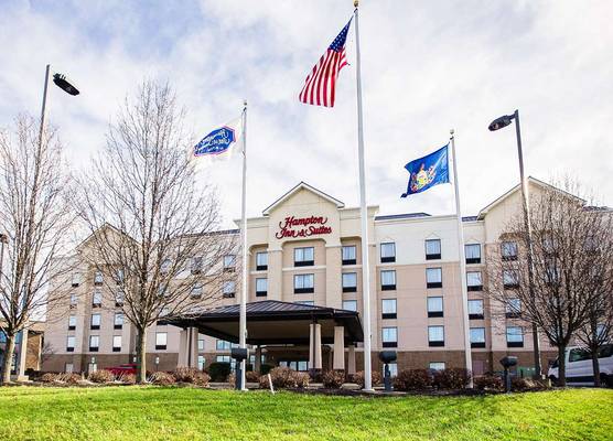 Hampton Inn & Suites Blairsville 1