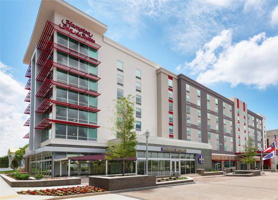 Hampton Inn & Suites Atlanta Buckhead Place 1