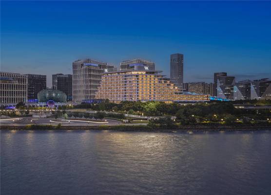 Waldorf Astoria Shanghai Qiantan 1