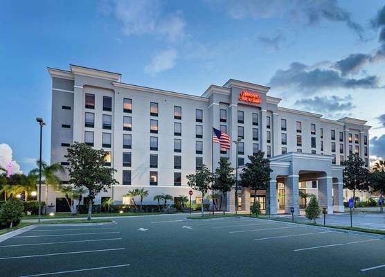 Hampton Inn & Suites Orlando International Drive North 1