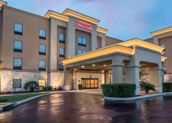 Hampton Inn & Suites Selma-San Antonio/Randolph AFB 1