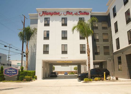 Hampton Inn & Suites Los Angeles/Sherman Oaks 1
