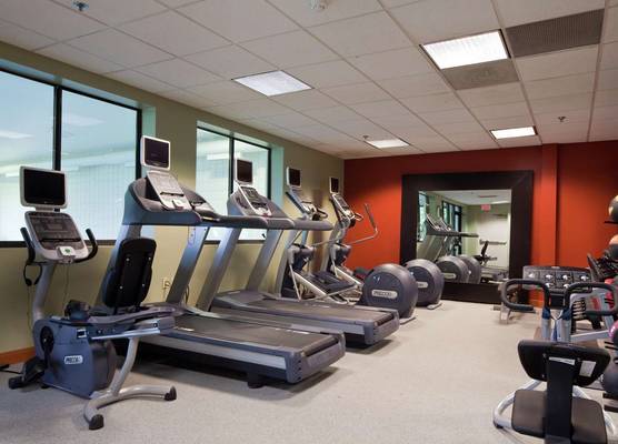 DoubleTree by Hilton Akron Fairlawn 1