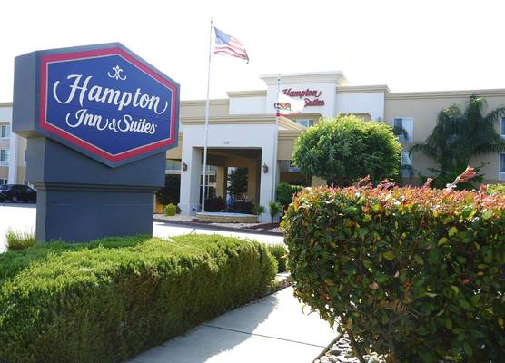 Hampton Inn & Suites Red Bluff 1