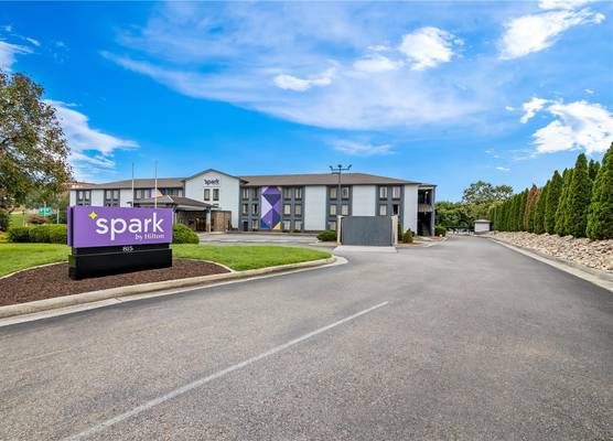 Spark by Hilton Roanoke Civic Center 1