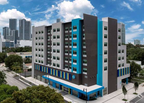 Tru By Hilton Miami West Brickell 1