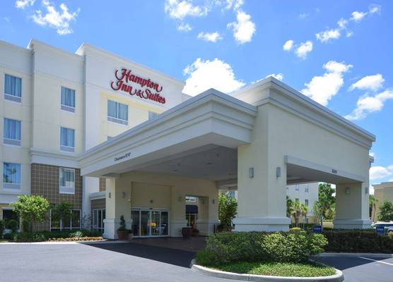 Hampton Inn & Suites Ocala 1