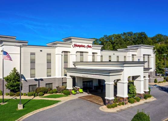 Hampton Inn Van Buren 1