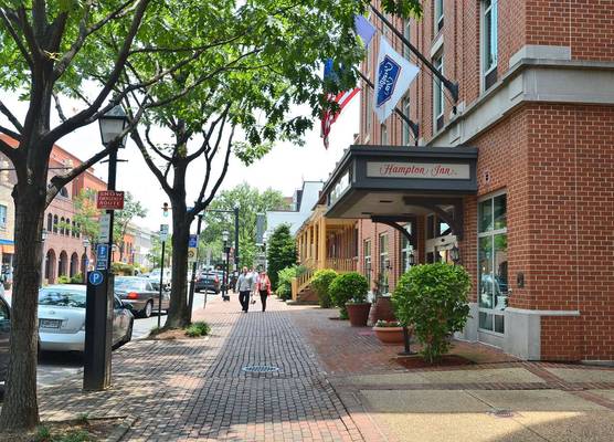Hampton Inn Alexandria-Old Town/King St. Metro 1