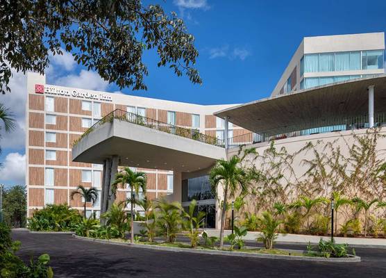 Hilton Garden Inn Cancun Airport 1