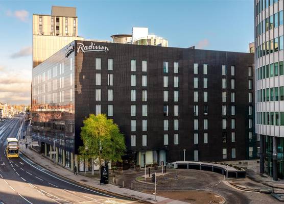 Radisson Hotel Manchester City Centre, A Verified Net Zero Hotel 1