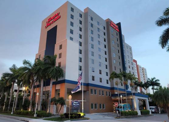 Hampton Inn & Suites - Miami-Airport South/Blue Lagoon 1