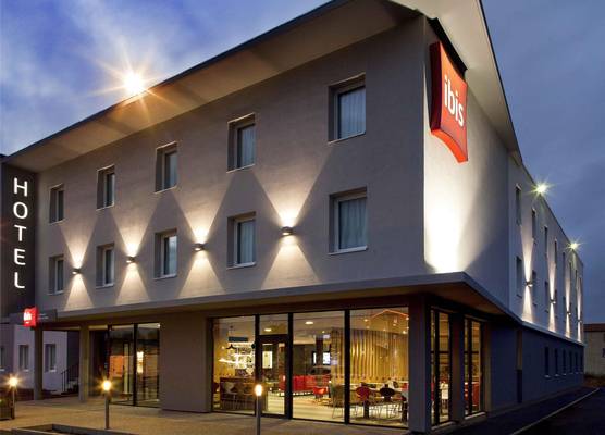 ibis Clermont Ferrand Nord Riom 1