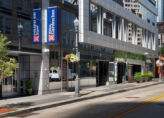Hilton Garden Inn Pittsburgh Downtown 1