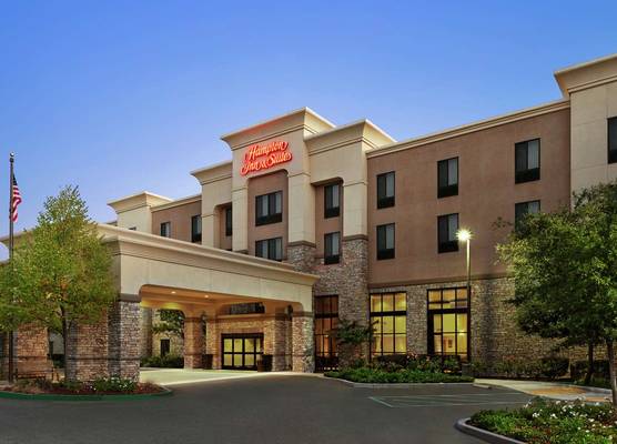Hampton Inn & Suites West Sacramento 1