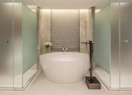 Anantara Siam Bangkok Hotel 1