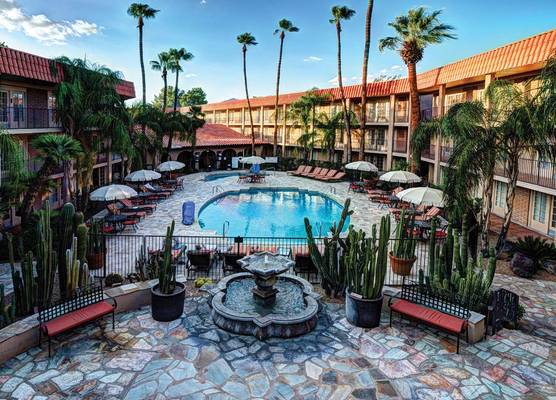 DoubleTree Suites by Hilton Tucson - Williams Center 1