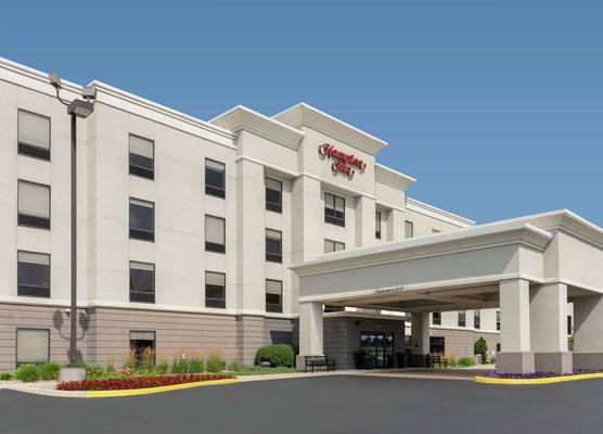 Hampton Inn Warsaw 1