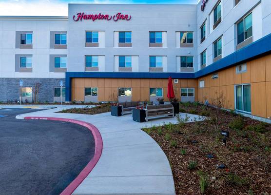 Hampton Inn Selma, Ca 1