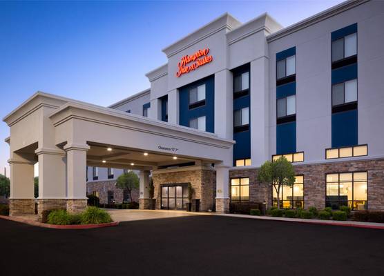 Hampton Inn & Suites Manteca 1
