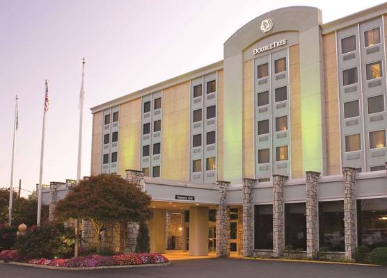 DoubleTree by Hilton Pittsburgh Airport 1