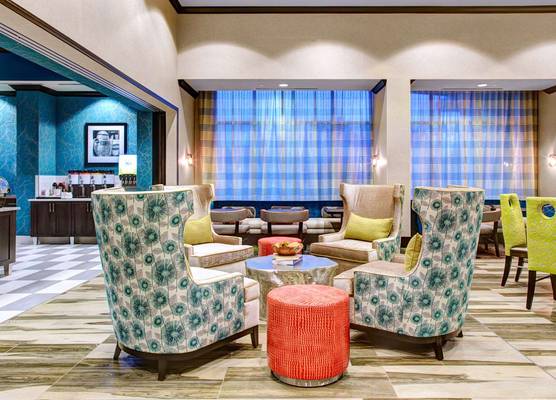 Hampton Inn & Suites by Hilton Atlanta Perimeter Dunwoody 1