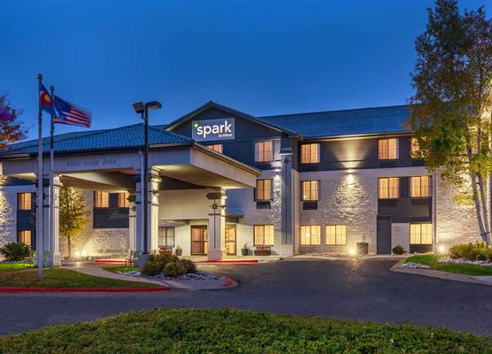 Spark by Hilton Denver International Airport 1
