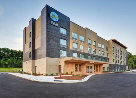 Tru By Hilton Raleigh Durham Airport 1