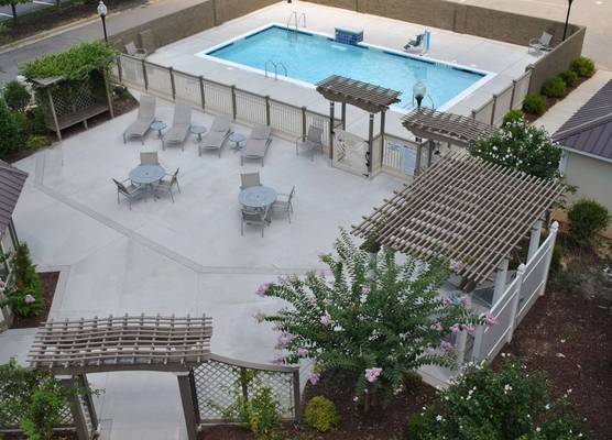 DoubleTree by Hilton Fayetteville 1
