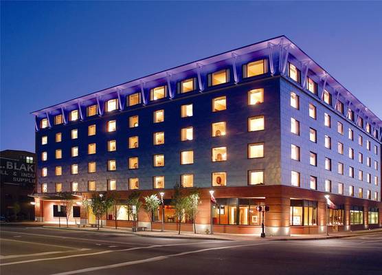 Hilton Garden Inn Portland Downtown Waterfront 1
