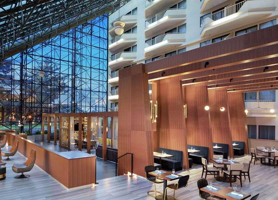 DoubleTree by Hilton Newark Airport 1