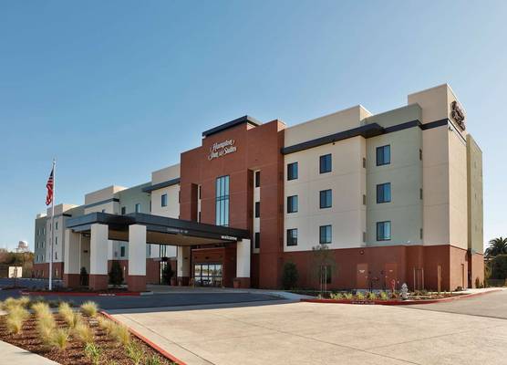 Hampton Inn & Suites Sacramento at CSUS 1