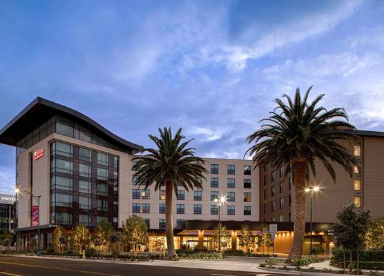 Home2 Suites By Hilton Anaheim Resort 1