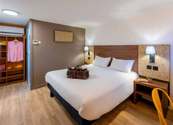 greet Hotel Chatellerault 1