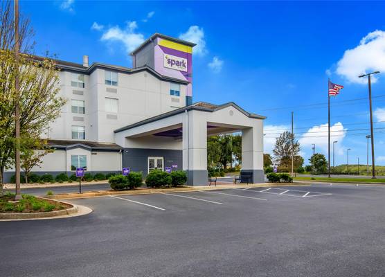 Spark by Hilton Lynchburg 1