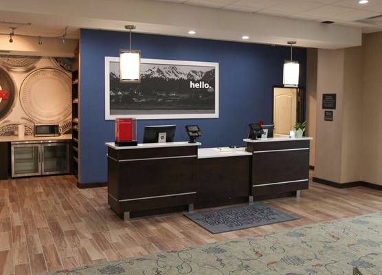 Hampton Inn & Suites Lafayette 1
