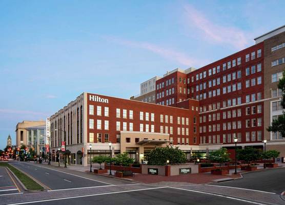 Hilton Richmond Downtown 1