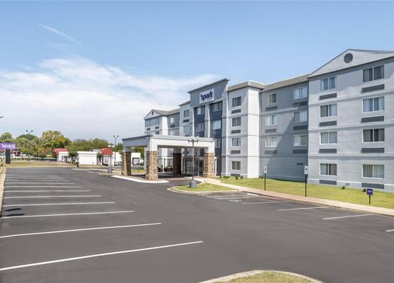 Spark By Hilton Kannapolis 1