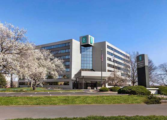 Embassy Suites by Hilton Kansas City Overland Park 1