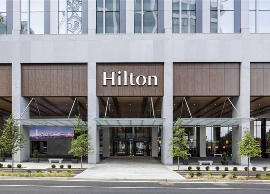Hilton Arlington Rosslyn The Key 1