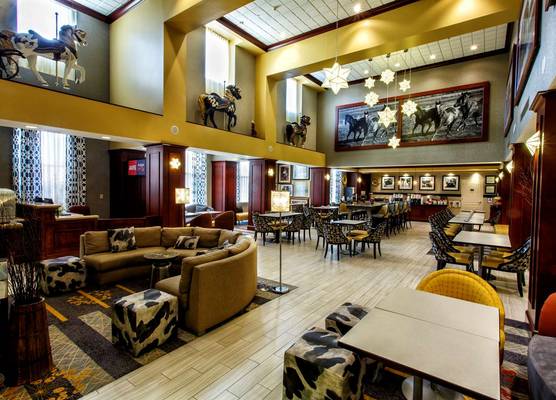 Hampton Inn & Suites Staten Island 1